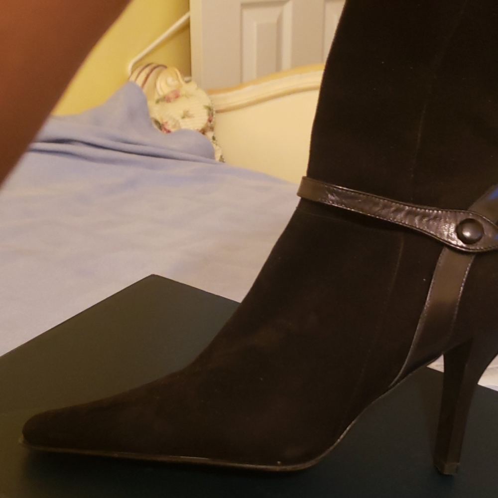 Kenneth Cole - Picture 2 of 4